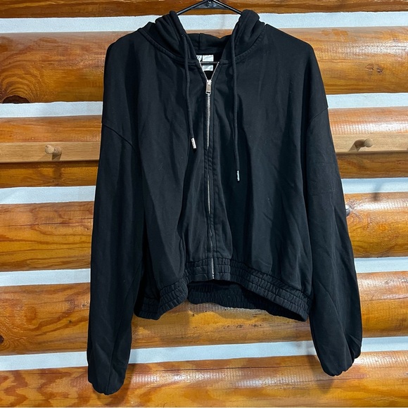 H&M Divided Black Zip up Jacket with Hood - Picture 3 of 4